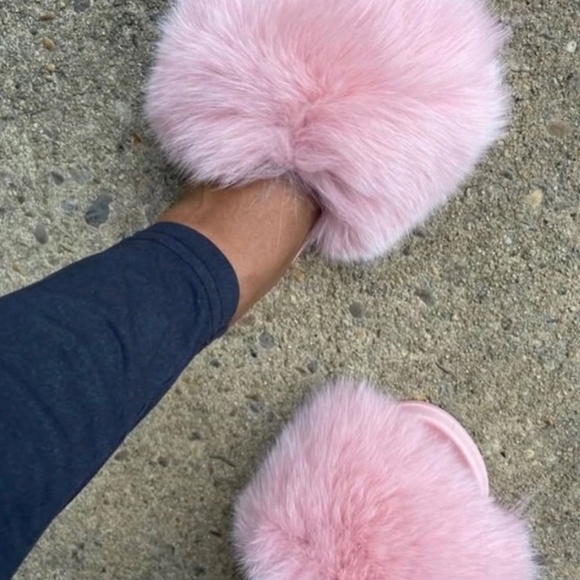 Carnation Real Fur Custom Slides sizes 7.5,8,8.5 only - Picture 5 of 5